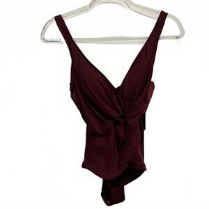 Miraclesuit Must Have Oceanus One-Piece Swimsuit Size 10 Burgundy New $156